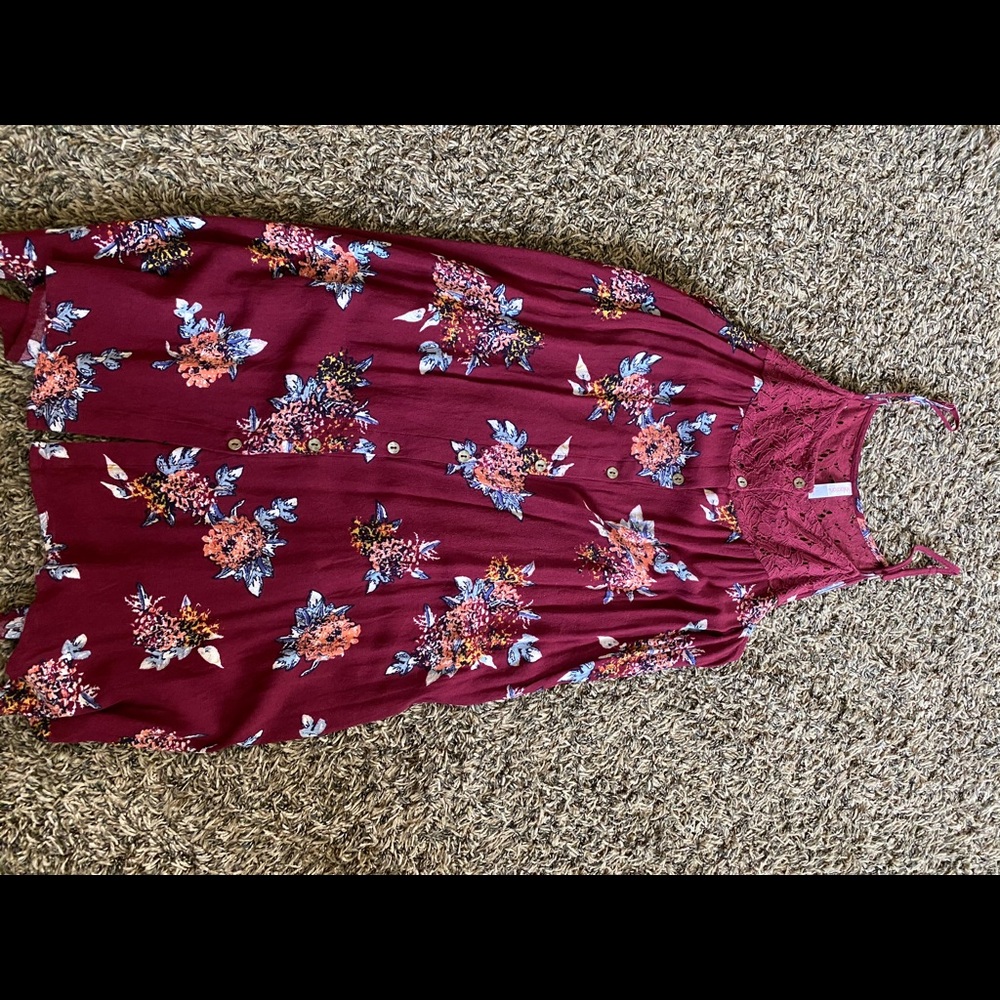 Dress - Picture 2 of 2